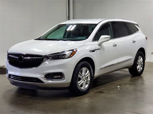 Used 2020 Buick Enclave Essence image 2