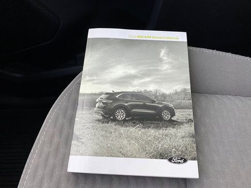 Used 2022 Ford Escape SE w/ Convenience Package image 60