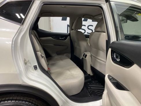 Certified 2022 Nissan Rogue Sport SV image 27