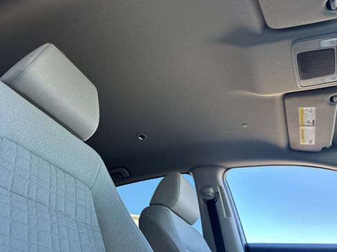 Used 2023 Honda HR-V LX image 26