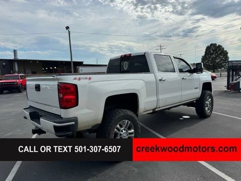 Used 2016 Chevrolet Silverado 2500 High Country w/ Duramax Plus Package AWD/4WD image 4
