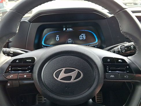 Certified 2025 Hyundai Elantra Sport FWD image 18