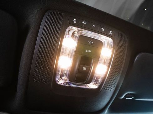 New 2026 Mercedes-Benz GLB 250 4MATIC image 21