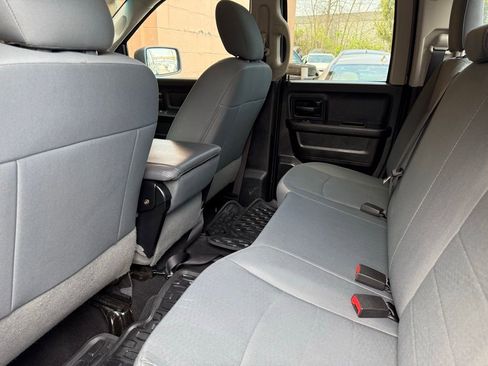 Used 2017 RAM 1500 Express AWD/4WD image 20