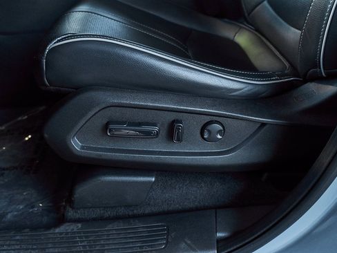 Used 2023 Honda Pilot Elite image 22