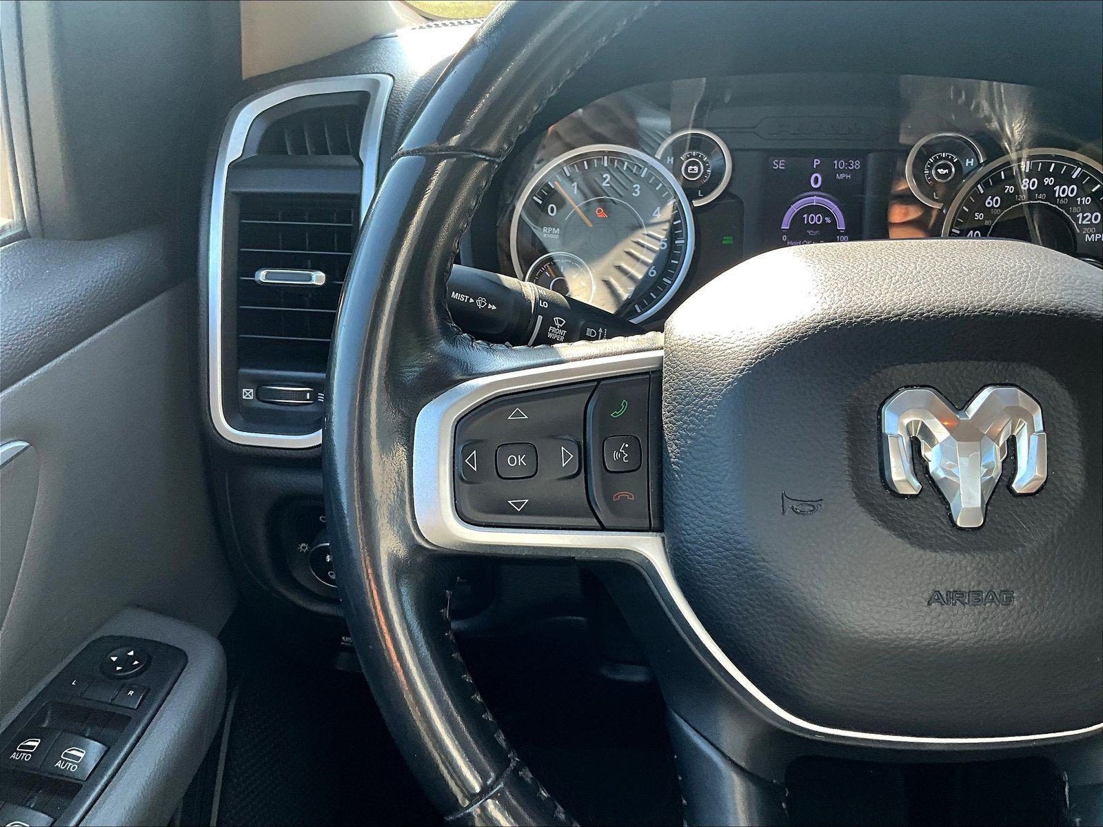Used 2020 RAM 1500 Big Horn AWD/4WD image 12