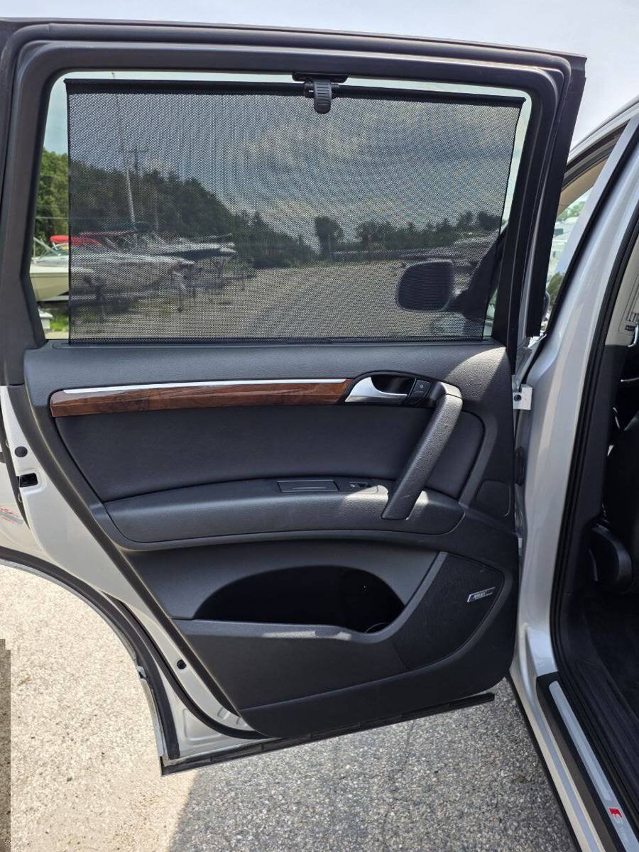 Used 2011 Audi Q7 3.0T S line Prestige w/ Cold Weather Pkg AWD/4WD image 16