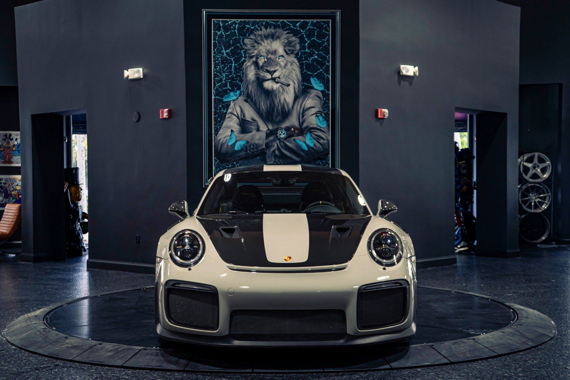Used 2018 Porsche 911 GT2 RS w/ Weissach Package RWD image 36