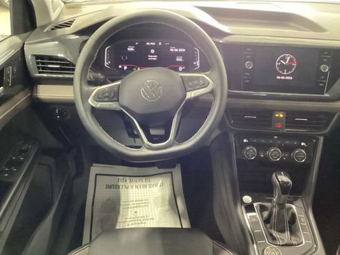 Used 2023 Volkswagen Taos SEL AWD/4WD image 9