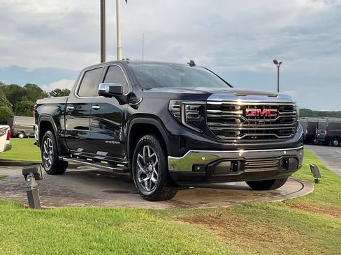 Used 2024 GMC Sierra 1500 SLT w/ SLT Premium Plus Package AWD/4WD image 1