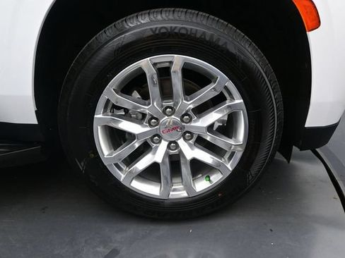 Used 2023 GMC Yukon SLT w/ SLT Premium Package AWD/4WD image 19