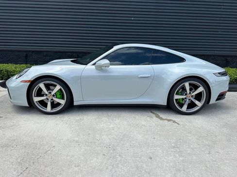 Certified 2024 Porsche 911 Carrera 4 AWD/4WD image 2