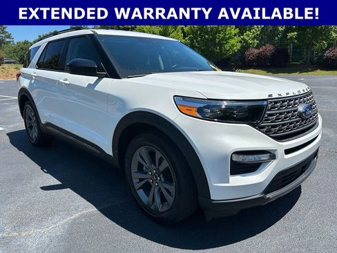 Used 2023 Ford Explorer XLT w/ Equipment Group 202A RWD image 13