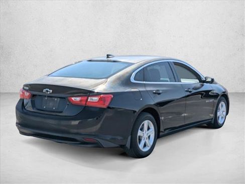 Used 2020 Chevrolet Malibu LS FWD image 5