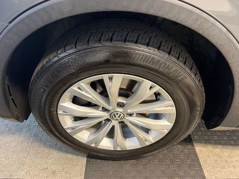 Used 2018 Volkswagen Tiguan S FWD image 8