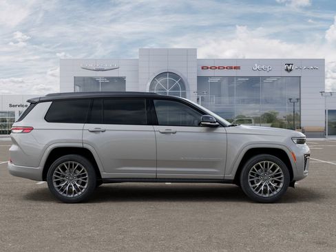 New 2026 Jeep Grand Cherokee L Summit AWD/4WD image 21