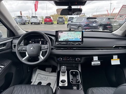 New 2026 Mitsubishi Outlander SEL image 44