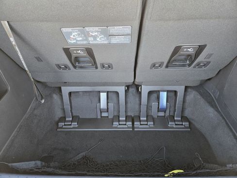 New 2026 Kia Carnival FWD image 22