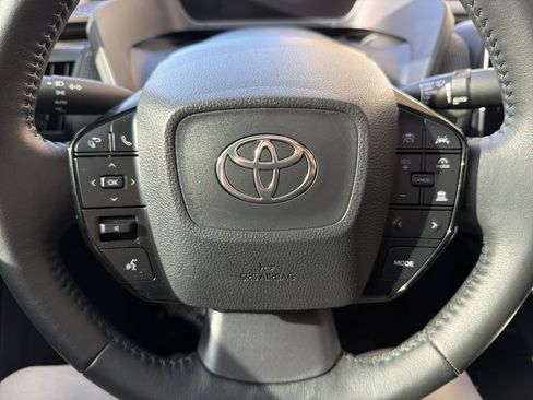 Used 2023 Toyota bZ4X AWD image 24