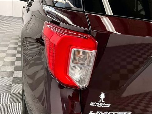 Used 2023 Ford Explorer Limited AWD/4WD image 36