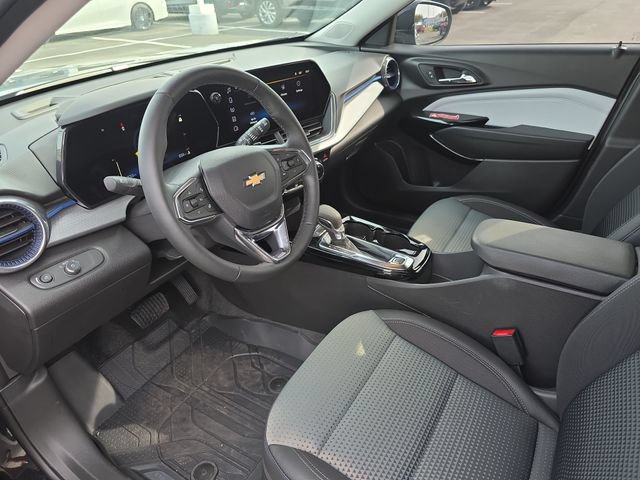 Certified 2026 Chevrolet Trax LT w/ LT Convenience Package FWD image 16