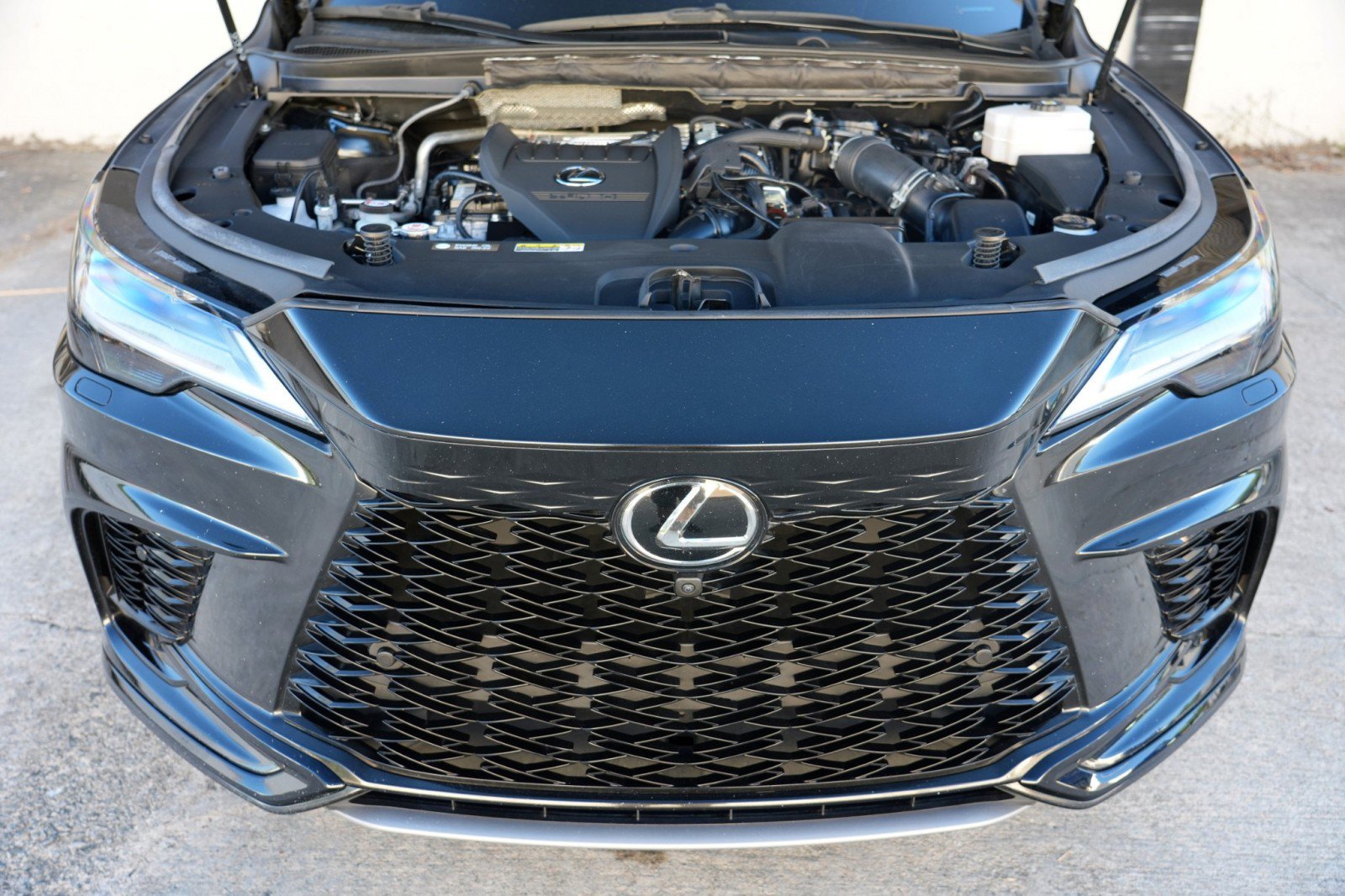 Used 2023 Lexus RX 500h F Sport w/ Cold Area Package AWD/4WD image 8
