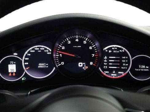 Used 2023 Porsche Panamera 4 image 24