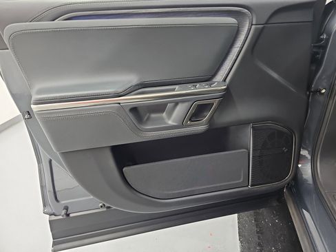 Used 2024 Rivian R1S Adventure AWD/4WD image 16