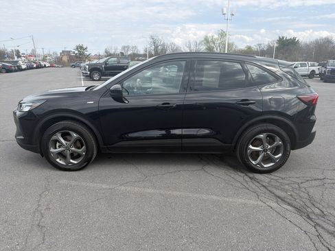 Certified 2025 Ford Escape ST-Line Select AWD/4WD image 7