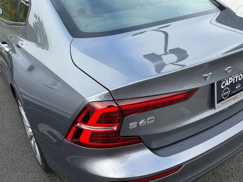 Used 2020 Volvo S60 T5 Momentum image 36