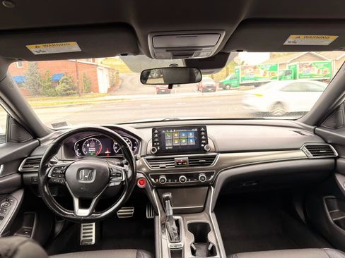 Used 2020 Honda Accord Sport image 18