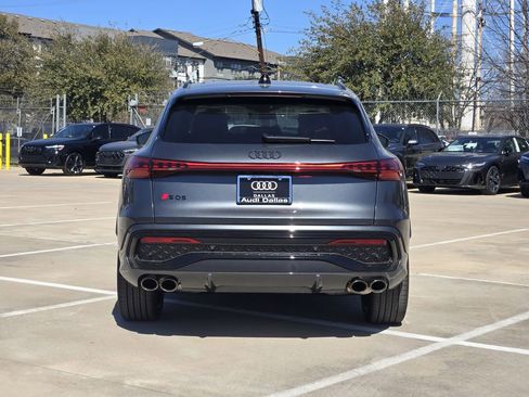 New 2025 Audi SQ5 Premium Plus image 9