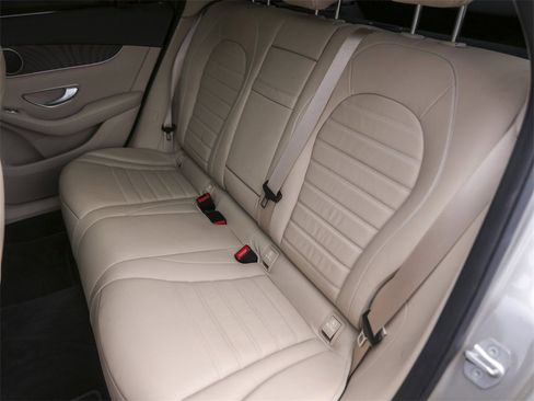 Used 2020 Mercedes-Benz GLC 300 image 30