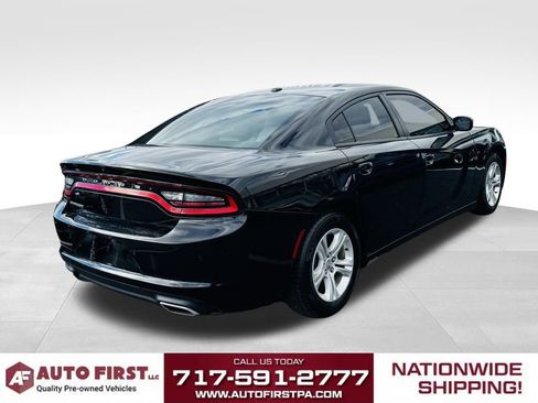 Used 2021 Dodge Charger SXT w/ Leather Interior Group image 3