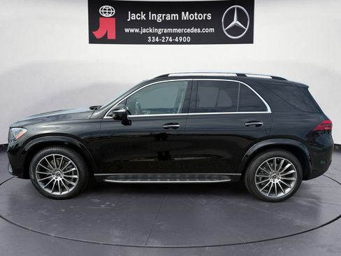Used 2025 Mercedes-Benz GLE 350 4MATIC image 2