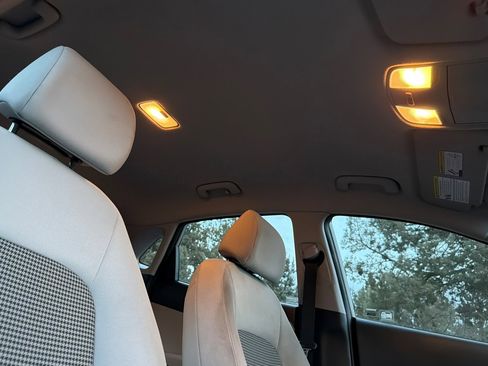 Used 2022 Hyundai Kona SE image 22