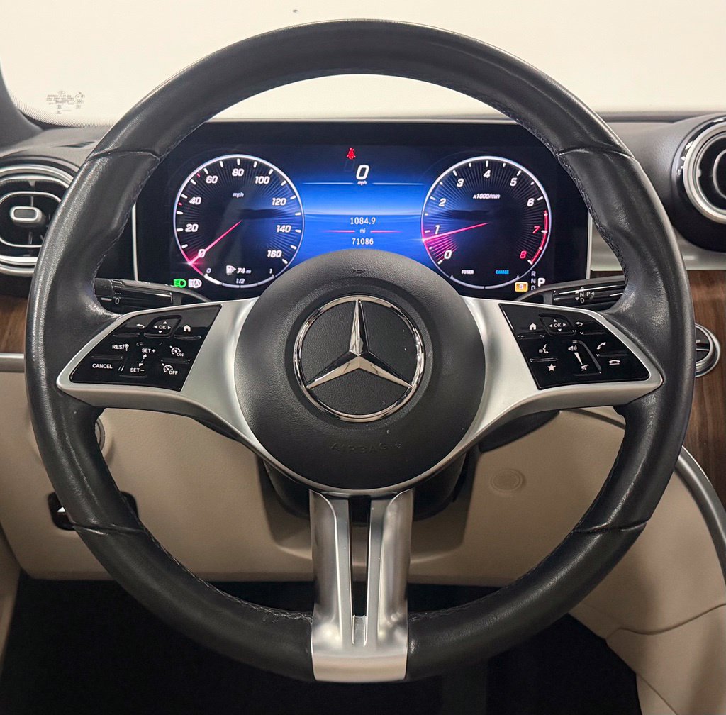 Used 2023 Mercedes-Benz C 300 4MATIC Sedan image 16