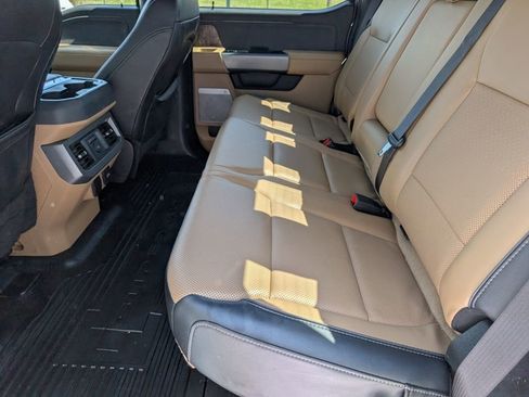 Used 2024 Ford F350 Lariat w/ Lariat Ultimate Package AWD/4WD image 23