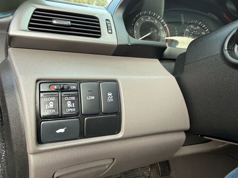 Used 2015 Honda Odyssey EX-L image 29