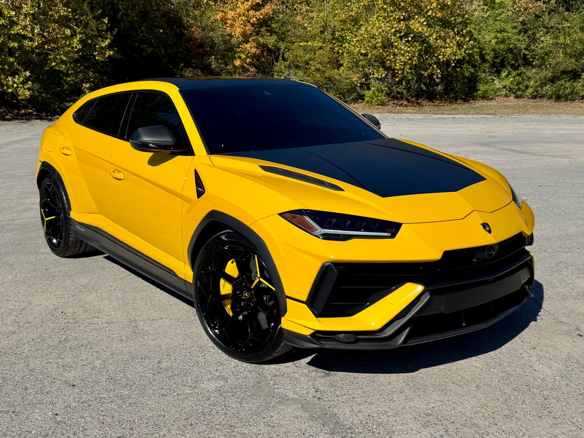 Used 2024 Lamborghini Urus Performante AWD/4WD image 1