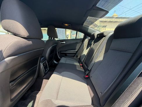 Used 2015 Dodge Charger SE w/ Sport Appearance Group RWD image 37