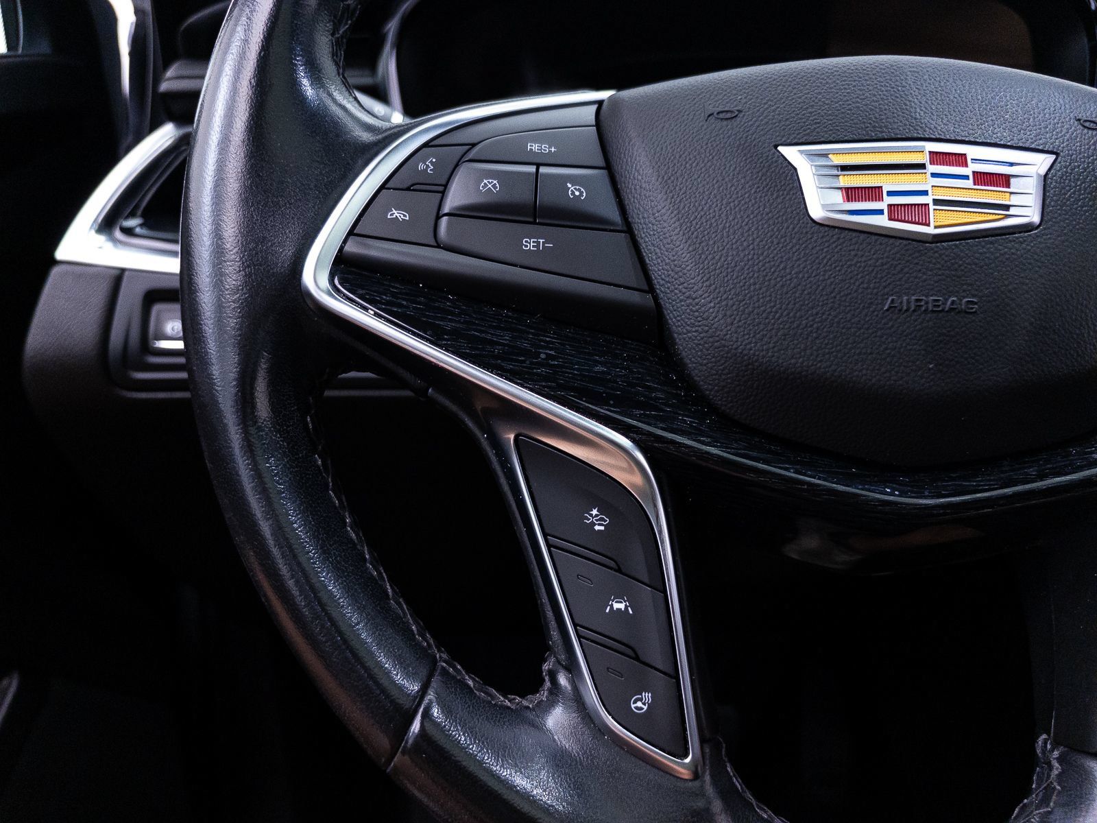 Used 2023 Cadillac XT5 Premium Luxury FWD image 34