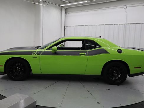 Used 2023 Dodge Challenger R/T Scat Pack w/ T/A Package RWD image 6