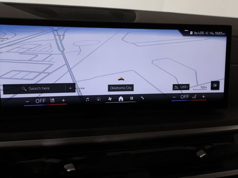 Used 2025 BMW X7 xDrive40i image 7