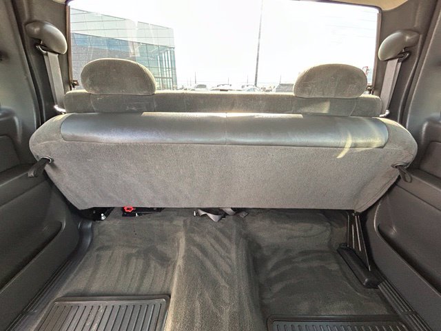 Used 2004 Chevrolet Silverado 2500 LS RWD image 32