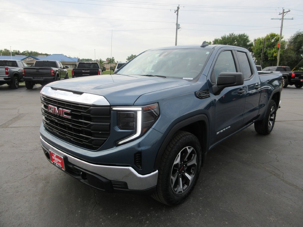 Certified 2024 GMC Sierra 1500 Pro w/ Pro Value Package AWD/4WD image 11