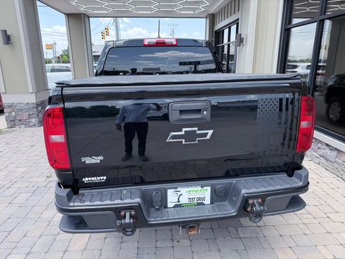 Used 2019 Chevrolet Colorado W/T w/ WT Convenience Package AWD/4WD image 40