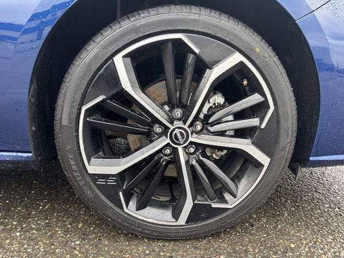 Used 2024 Nissan Altima 2.5 SR image 9