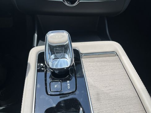 New 2026 Volvo XC90 B6 Plus w/ Protection Package Premier AWD/4WD image 22