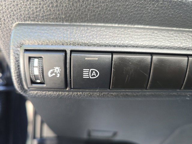 Used 2024 Toyota Corolla LE FWD image 18